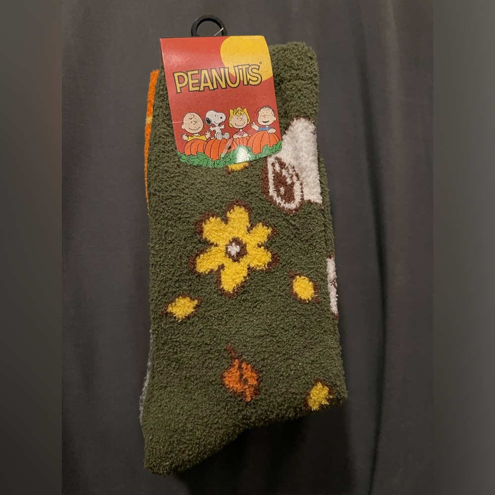 Peanuts Fuzzy Soft Fleece Socks. Set of 3. Size 5-10.